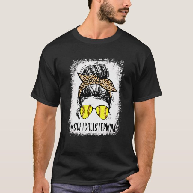 Bleached Softball Stepmamma Life Leopard Messy Bun T Shirt (Framsida)