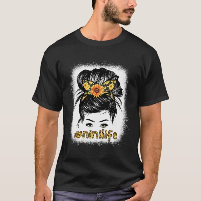 Bleacher Nini Messy Hair Bun Mors dag T Shirt (Framsida)
