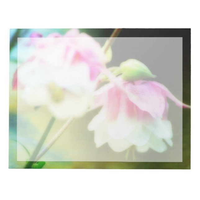 Bleeding Hearts av Shirley Taylor Anteckningsblock (Framsida)