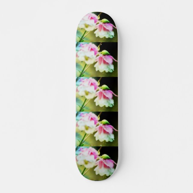 Bleeding Hearts av Shirley Taylor Skateboard Bräda 20,5 Cm (Framsida)