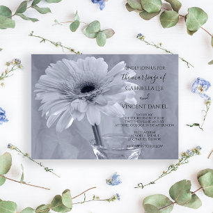 Blek Blåfärgad Gerber Daisy Flower Bröllop Inbjudningar