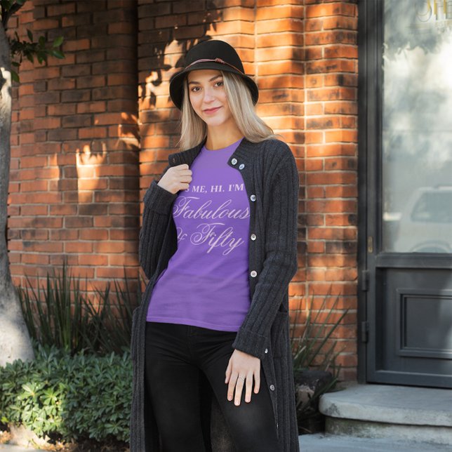Blek Lavender Calligraphy Fabulous och 50 T Shirt (50 & Fabulous Purple Tee)