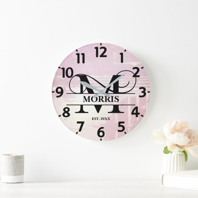 Blek Lavender Distress M Monogram Stor Klocka (Hem)