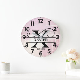 Blek Lavender Distress X Monogram Stor Klocka