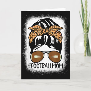 Blekad fotbollsmammas liv med leopard och röra kort