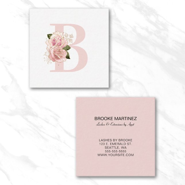 Blekguldröd Blommig Monogram Fyrkantigt Visitkort (Pale Rose Gold Floral Monogram Square Business Card)