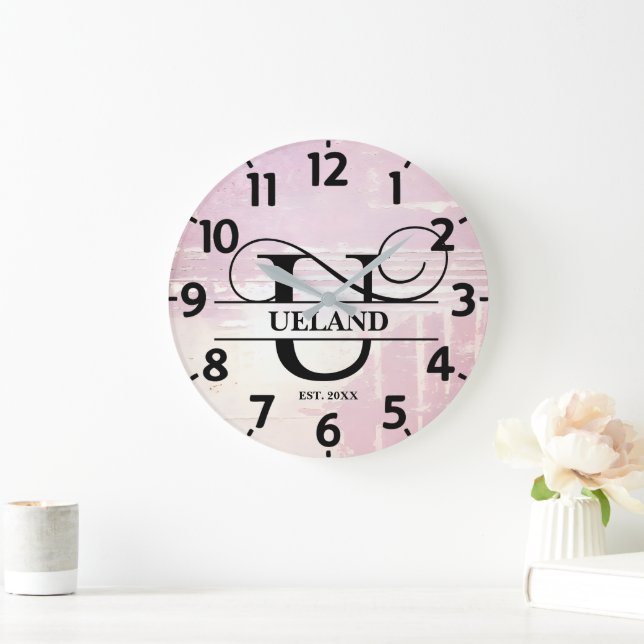 Blekt Lavendel Distressed U Monogram Stor Klocka (Hem)