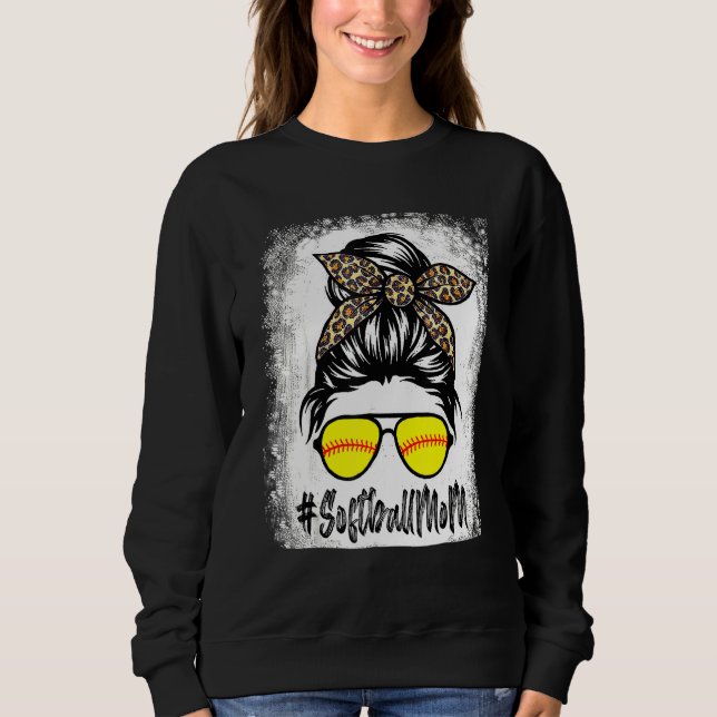Blekt softbollliv med leopard och Messy Bun T Shirt (Framsida)