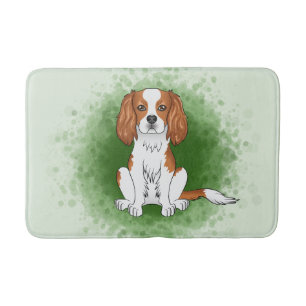 Blenheim Cavalier King Charles Spaniel på grön bak Badrumsmatta