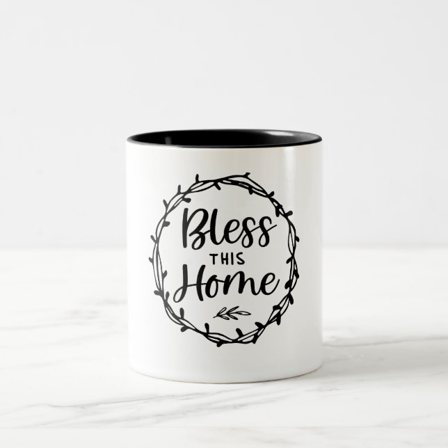 Bless this Home Christian Quote Två-Tonad Mugg (Center)