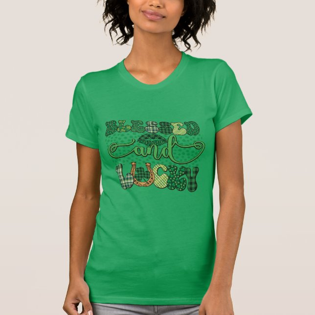 Blessad Och Lycklig T Shirt (Framsida)