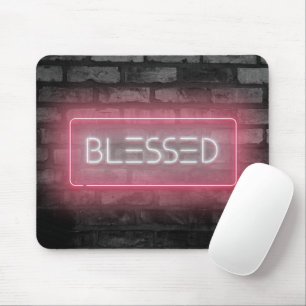 BLESSED Rosa Neon-signaturmusknapp Musmatta