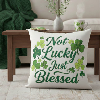 Blessed Shamrock Not Lucky Green Plaid Kudde