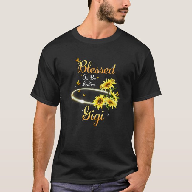Blessed To Be Called Gigi Cute Sunflower Mother s  T Shirt (Framsida)