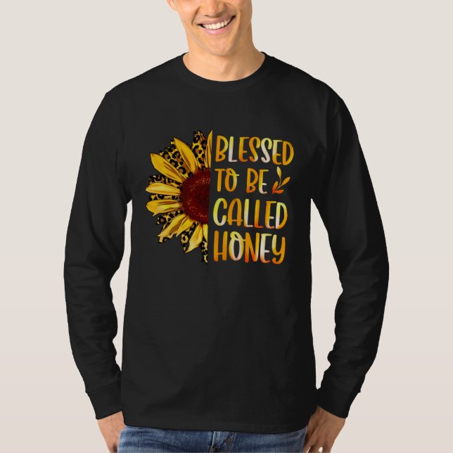 Blessed To Be Called Honey Cute Sunflower Mothers  T Shirt (Framsida)