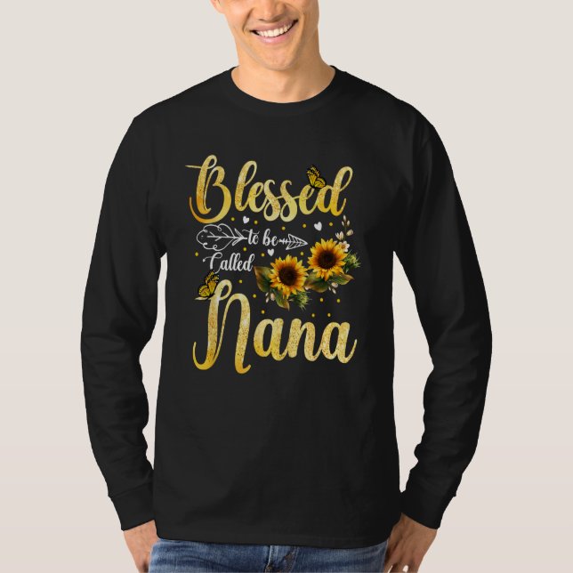 Blessed To Be Called Nana Sunflower Butterfly Moth T Shirt (Framsida)