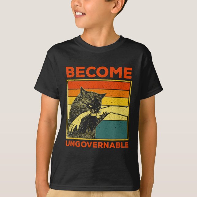 Bli oregerbar - svart katt, handfin t shirt (Framsida)