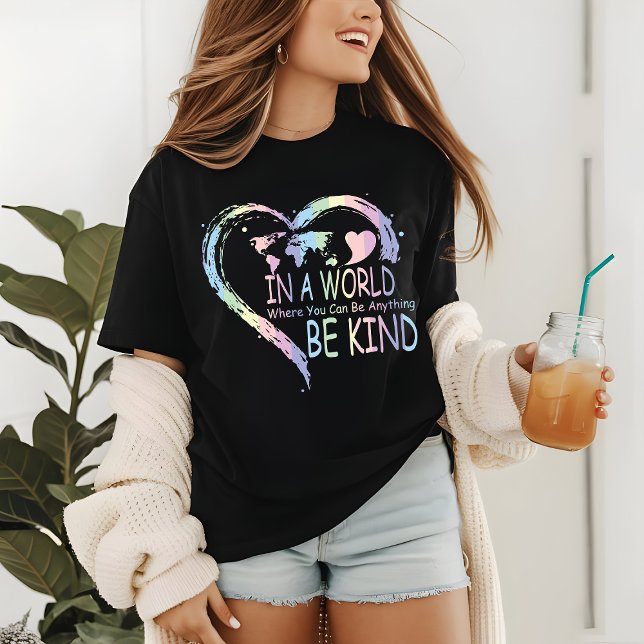 Bli världsmodern Kärlek Heart T Shirt (Skapare uppladdad)