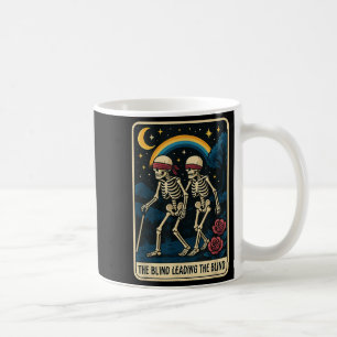 Blinden som leder Blindens roliga Tarot Card-skele Kaffemugg