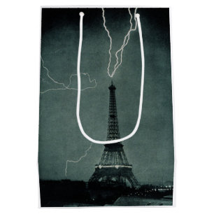 Blixt som slår Eiffel Torn