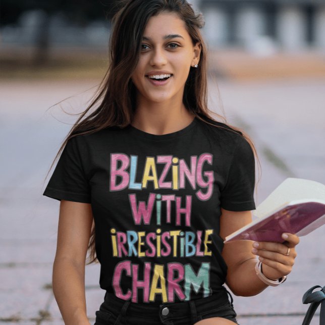 Blixtsnabb med oemotståndlig charm t shirt (Skapare uppladdad)