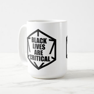 BLM Black Lives är kritiska [B&W] Kaffemugg