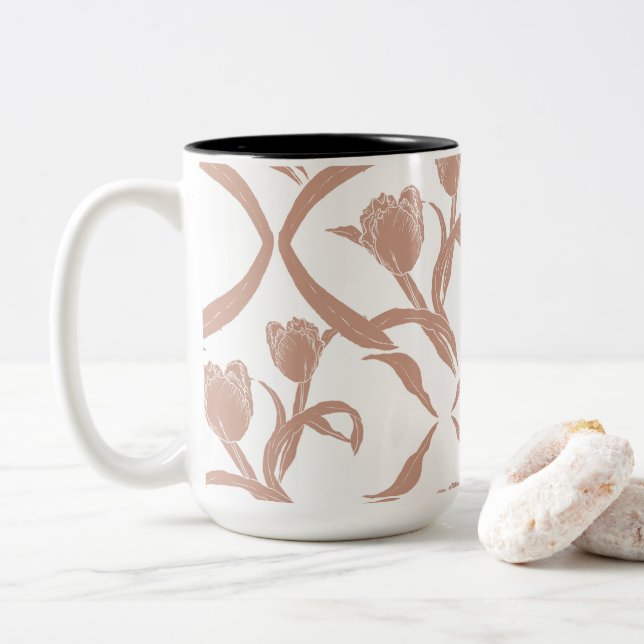 Block print tulips beige, wheat golden Två-Tonad mugg (Med munk)