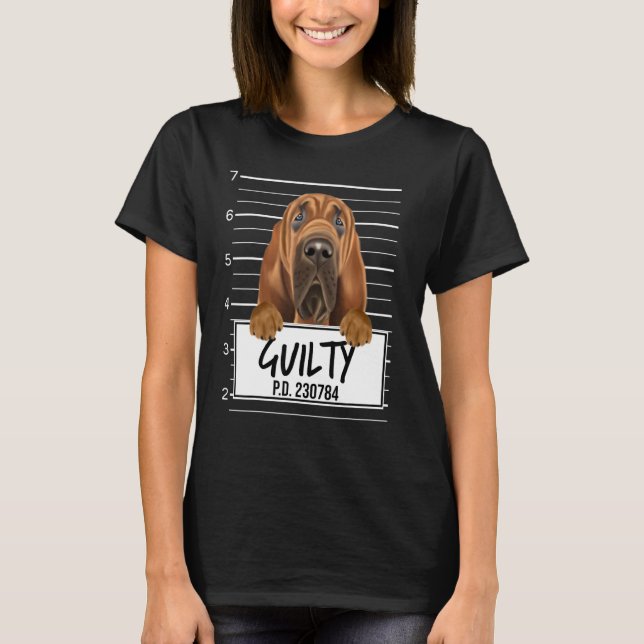 Blodhund Mugshot Skyldig Hund T Shirt (Framsida)