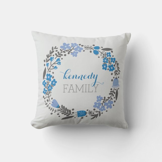 Blom- grå färg för blått för kranpersonligMonogram Kudde (Framsida)