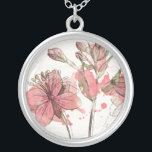 Blom- mörkt rosastänk silverpläterat halsband<br><div class="desc">Vattenfärgrosalilja. Katie Pertiet</div>