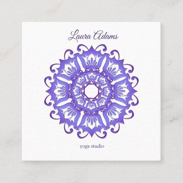 Blom- violett mandala. Text Fyrkantigt Visitkort (Framsida)