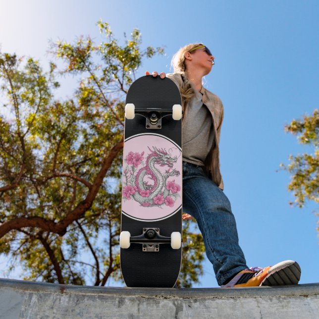Blomdrakmeny Skateboard (Utomhus 1)