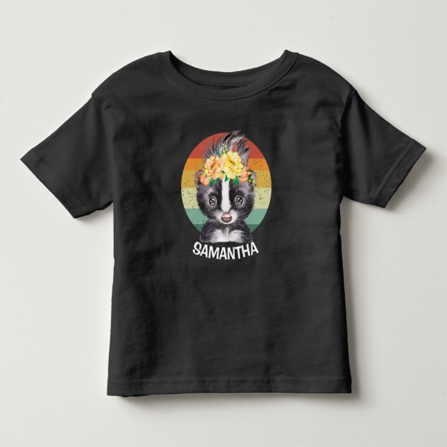 Blomma Skunk Solnedgång Blå Vit Namn T Shirt (Framsida)