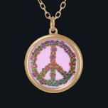 Blommafredsteckensymbol Guldpläterat Halsband<br><div class="desc">Ett retro fredstecken-/fredsymbol med tiefärgfärger och färgaden blommar ljust över det. En färgrik design för stolt hippies/älskare av världsfred.</div>