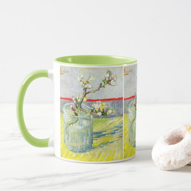 Blommande mandelgren av Vincent van Gogh Mugg (Med munk)