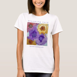 Blommande nörd- och blommorstee t shirt