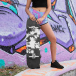 Blommar av svart- och vitkörsbär skateboard bräda 20 cm<br><div class="desc">Blommar för körsbär med svart och vit blommigt.</div>