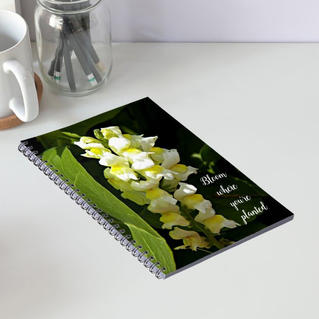 Blommar Där Du Är Planterad Citat Snapdragons Anteckningsbok (Skapare uppladdad)