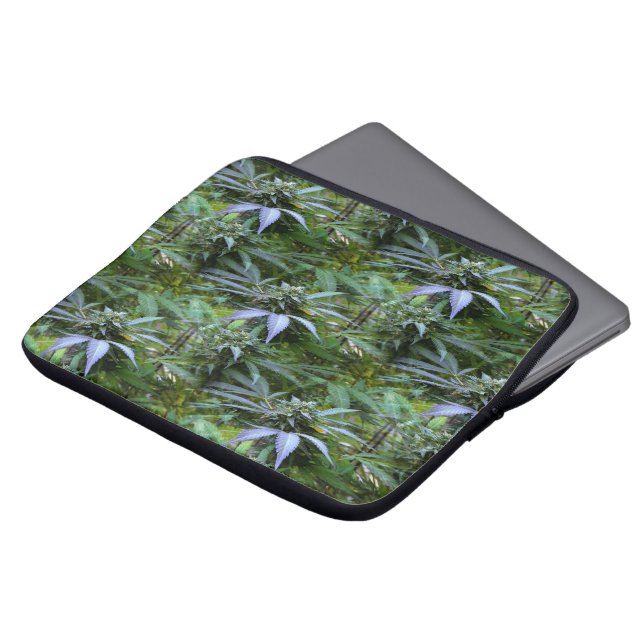 Blommar Fält..... Laptop Fodral (Framsida topp)