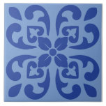 Blommar för Rulla av royal Kakelplatta<br><div class="desc">Ta med den gamla charmen till ditt hem med Royalet Rulla Blommar Tile, en slående design inspirerad av portugisiska azulejos och traditionell mönster i Medelhavsområdet. Den här plattan har ett fetstilt rullverk, symmetri i blommigten och en rik kobolt-på-periwinkle-palett och skapar en elegant och tidlös accent-perfekt för kök, badrum, bordsartiklar eller...</div>