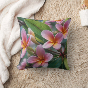 **"Blommar i Bloom: Rosa Frangipani Flower Träd Kudde