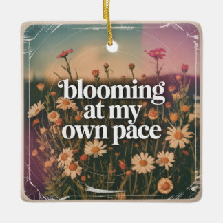 Blommar i min egen takt julgransprydnad keramik