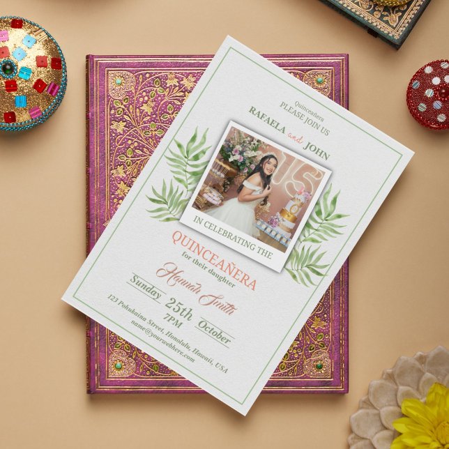Blommar med elegans: Blommig Quinceañera-inbjudan Inbjudningar (Bloom with Elegance: Floral Quinceañera Invitations with Photo)