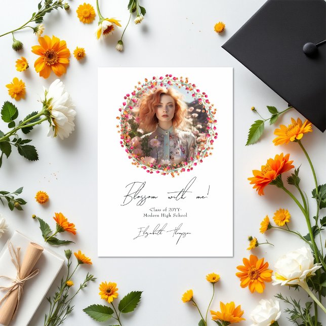 Blommar med Me Wildblomma Studenten Photo Meddelande (Blossom with Me Wildflower Graduation Photo Announcement)