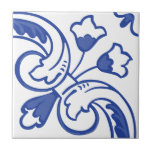 Blommarna Delft Vine Kakelplatta<br><div class="desc">Blommarna Delft Vine Design innehåller en skarp härva av svepande viner och mjuka petalblommor som återges i klassisk Delft-inspirerad blå och vit. Denna blomstrande design balanserar elegans och tradition och skapar den som ett tidlöst tillägg till plattor, underlägg och mugg. Med sin handmålade estetiska och botaniska charm är det perfekten...</div>