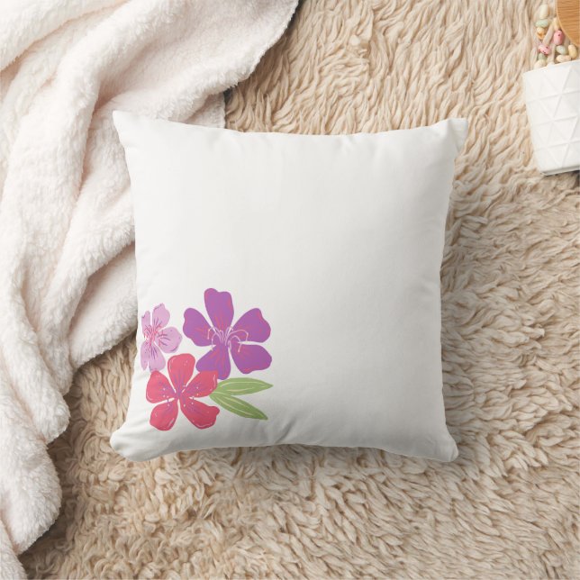 Blommig accent kastkudde – Rosa & Lila blomning D Kudde (Filt)