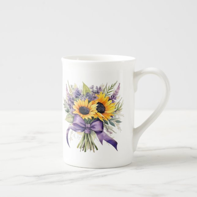 Blommig  benporslin mugg (Höger)