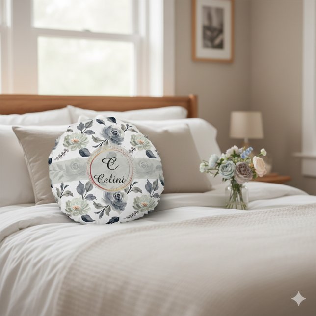 Blommig elegans: Ett fantastiskt akvarellmönster Rund Kudde (Floral Watercolor Elegance Round Pillow)