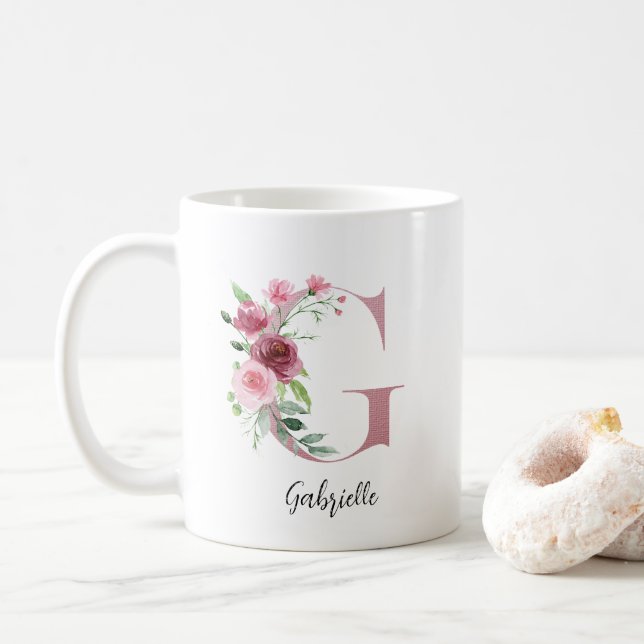Blommig initial G Burgunderrosor Redigerbart namn Kaffemugg (Med munk)