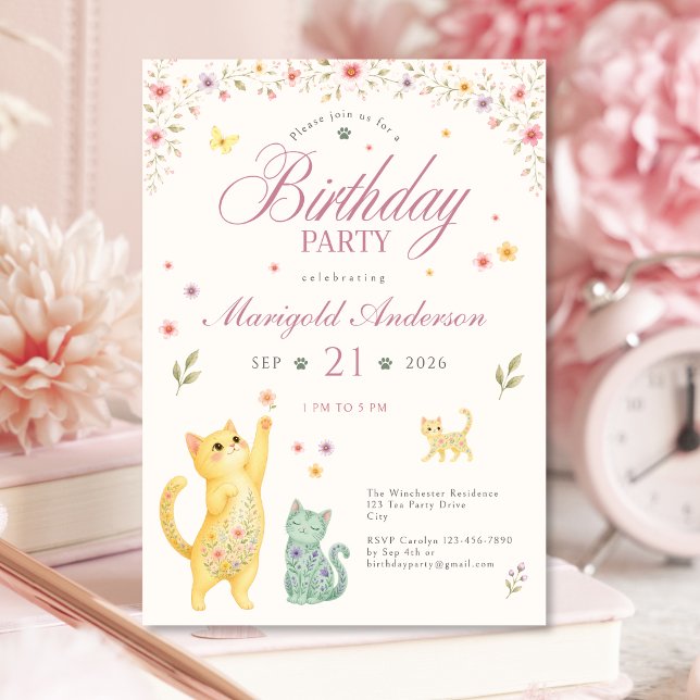 Blommig katt födelsedagsinbjudan för flickor inbjudningar (Floral Cat Birthday Party Invitation for Girls)